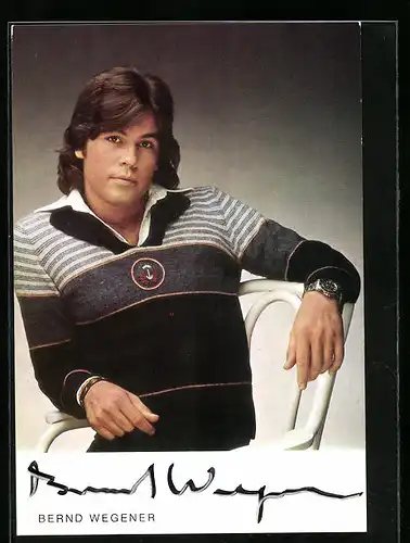 AK Musiker Bernd Wegener in Pullover und Oberhemd, Autograph