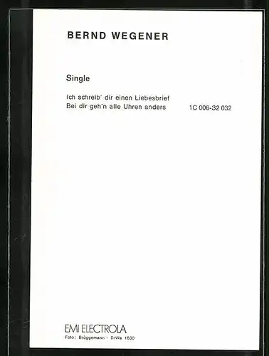 AK Musiker Bernd Wegener in Pullover und Oberhemd, Autograph