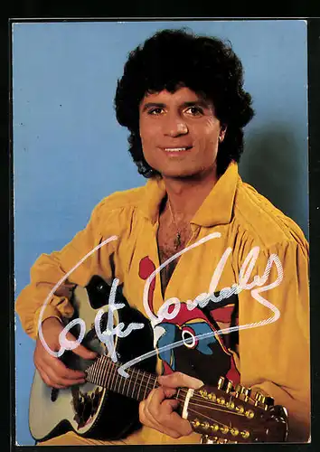 AK Musiker Costa Cordalis im gelben Hemd, Autograph