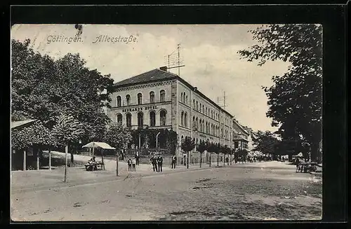 AK Göttingen, Alleestrasse mit Gebhards Hotel