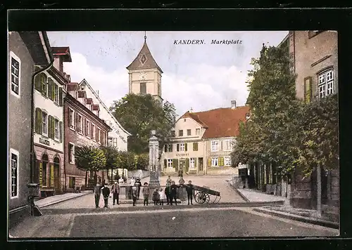 AK Kandern, Marktplatz mit Kirche und Denkmal