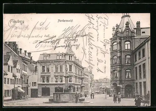 AK Flensburg, Nordermarkt mit Brunnen