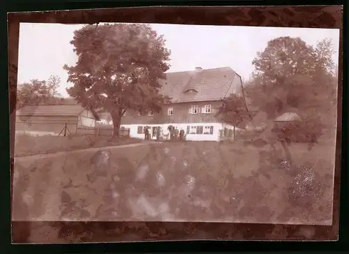 Fotografie Brück & Sohn Meissen, Ansicht Rehefeld / Erzg., Blick auf ein Wohnhaus im Ort, Spiegelverkehrt