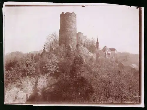 Fotografie Brück & Sohn Meissen, Ansicht Kohren, Blick auf die Burgruine mit alten Turm