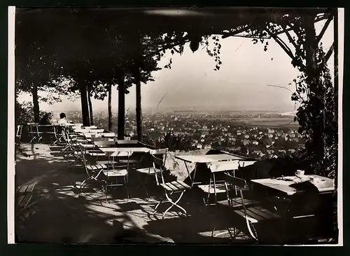 Fotografie Brück & Sohn Meissen, Ansicht Kötzschenbroda, Blick aus dem Garten der Friedensburg nach der Stadt