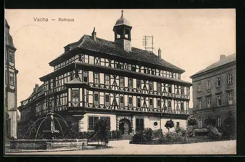 AK Vacha, Rathaus mit Springbrunnen