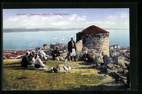 AK Durazzo, Festungsmauer mit Blick aufs Meer