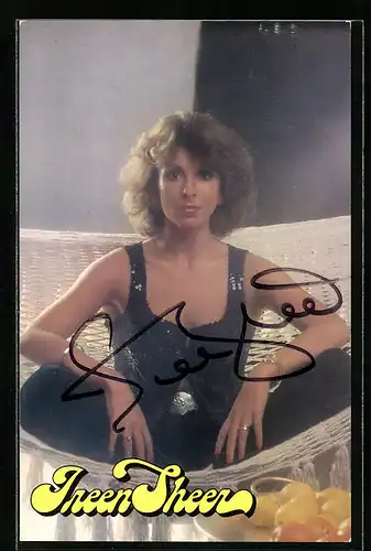 AK Musikerin Ireen Sheer im Paillettenhemd, Autograph