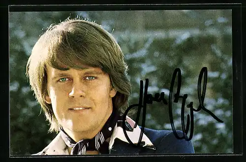 AK Musiker Howard Carpendale mit spitzem Kragen und Halstuch, Autograph