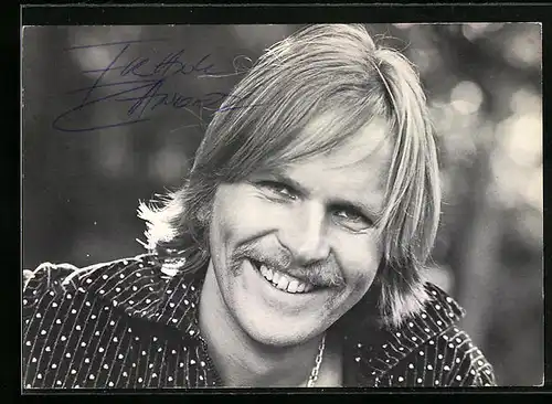 AK Musiker Frank Zander im getupften Hemd, Autograph