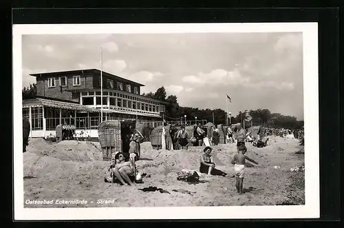 AK Eckernförde, Strand mit Besuchern