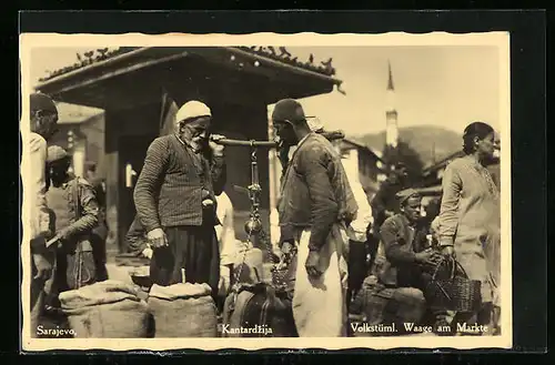 AK Sarajevo, Marktszene, Händler mit Waage