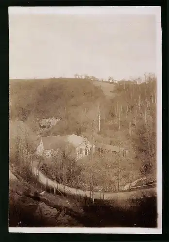 Fotografie Brück & Sohn Meissen, Ansicht Gauernitz, Blick auf die Schiebocksmühle im Tal