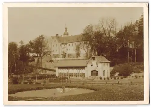 Fotografie Brück & Sohn Meissen, Ansicht Pfaffroda / Erzg., Blick auf das Schloss Pfaffroda mit Wirtschaftgebäude