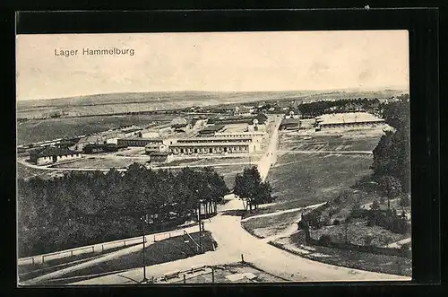 AK Lager Hammelburg, Ansicht vom Flugzeug aus mit Blick über die Felder