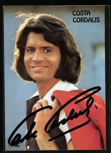 AK Musiker Cost Cordalis mit Jacke über der Schulter und Autograph