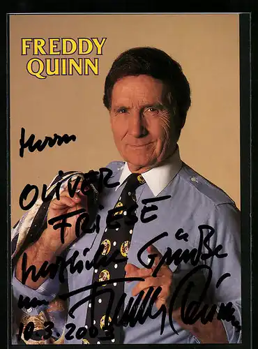AK Musiker Freddy Quinn mit bunter Krawatte und Autograph