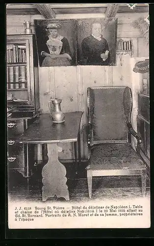 AK Bourg-Saint-Pierre, Hotel de déjeuner de Napoléon, Table et chaise