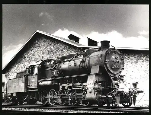 Fotografie deutsche Eisenbahn, ehemalige Reichsbahn-Dampflok, Tender-Lokomotive Nr. 58 311