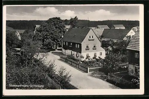 AK Grillenburg, Ortsansicht im Sommer