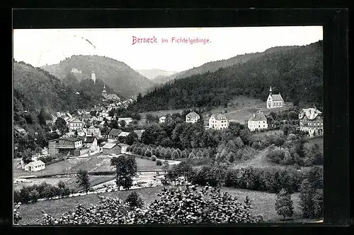 AK Berneck im Fichtelgebirge, Ortsansicht aus der Vogelschau