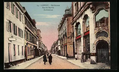 AK Landau, Marktstrasse mit Passanten