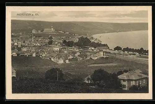 AK Nierstein a. Rh., Ortsansicht aus der Vogelschau