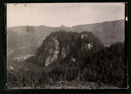 Fotografie Brück & Sohn Meissen, Ansicht Oybin, Blick auf den Berg Oybin mit dem Gasthaus