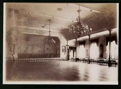 Fotografie Brück & Sohn Meissen, Ansicht Klipphausen b. Wilsdruff, Tanzsaal im Gasthof Klipphausen