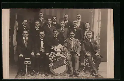 Foto-AK Scharnhorst, Herrengruppe mit Schild V.V. Scharnhorst 1910