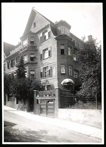 Fotografie unbekannter Fotograf, Ansicht Stuttgart, Wohnhaus Römerstrasse 76, Wohnanschrift Dr. Med. Hummel