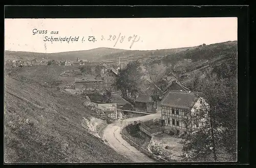 AK Schmiedefeld /Th., Ortsansicht mit Strasse aus der Vogelschau