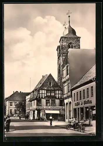 AK Oschersleben /Bode, Halberstädter Strasse, Schuh- und Lederwaren