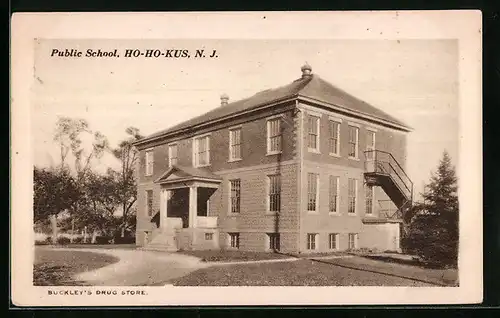 AK Ho-Ho-Kus, NJ, Public School