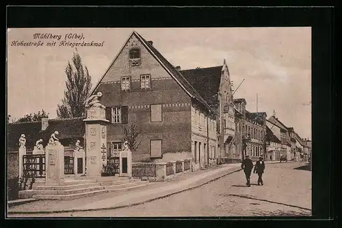 AK Mühlberg /Elbe, Hohestrasse mit Kriegerdenkmal