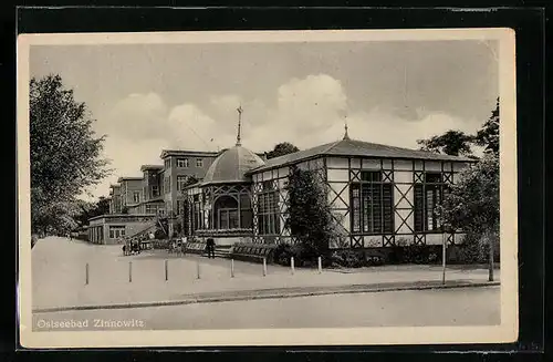 AK Zinnowitz / Usedom, Strassenpartie