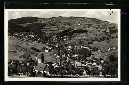 AK Sachsenberg-Georgenthal, Ortsansicht, Blick auf Brunndöbra und Aschberg