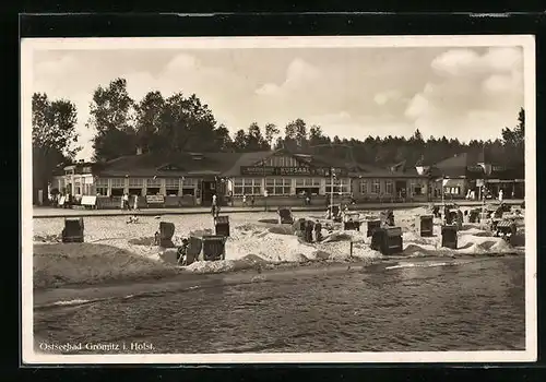 AK Grömitz i. Holst., Strandpartie mit Kursaal