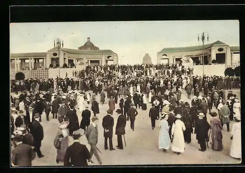 AK Leipzig, Weltausstellung für Buchgewerbe und Graphik 1914, Verkehr auf der Freitreppe nach dem Vergnügungspark