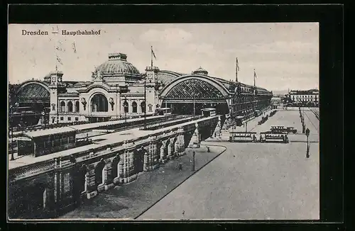 AK Dresden, Hauptbahnhof mit Strassenbahn