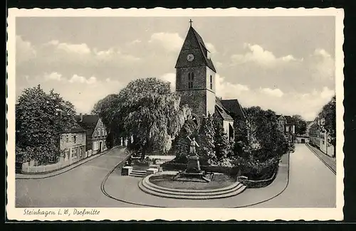 AK Steinhagen i. W., Dorfmitte mit Denkmal und Kirche