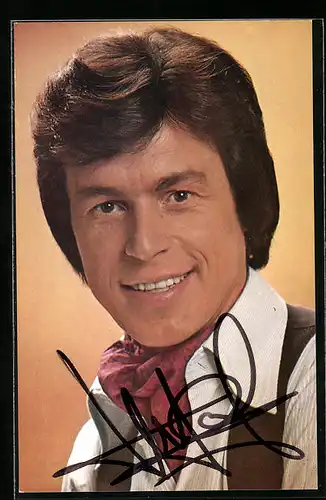 AK Musiker Freddy Breck mit rotem Halstuch, Autograph