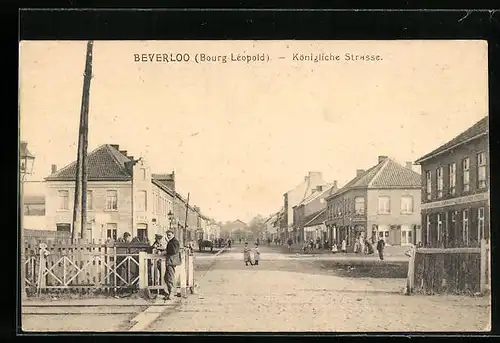 AK Beverloo /Bourg-Léopold, Königliche Strasse mit Passanten