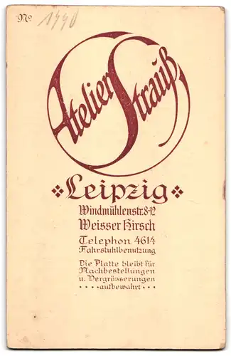 Fotografie Atelier Strauss, Leipzig, Windmühlenstr. 8-12, Älteres Paar in eleganter Kleidung