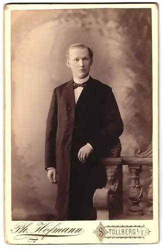 Fotografie Ph. Hofmann, Stollberg i. W., Bürgerlicher Herr in eleganter Kleidung