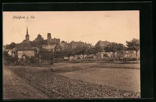 AK Stolpen /Sa., Ortsansicht mit Feldern