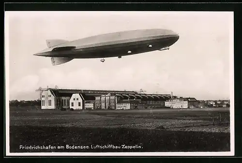 AK Friedrichshafen am Bodensee, Luftschiffbauhalle mit Zeppelin LZ 127