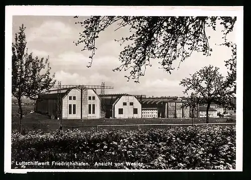 AK Friedrichshafen a. B., Luftschiffwerft, Ansicht von Westen