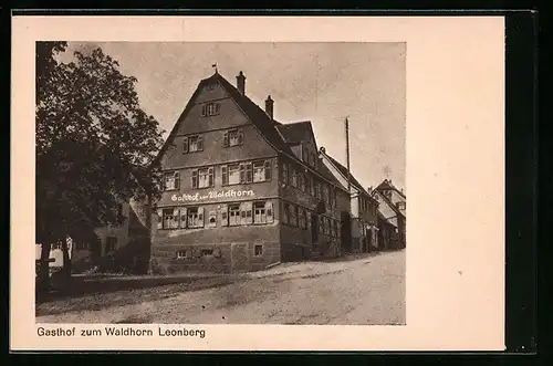 AK Leonberg, Strassenpartie mit Gasthof zum Waldhorn