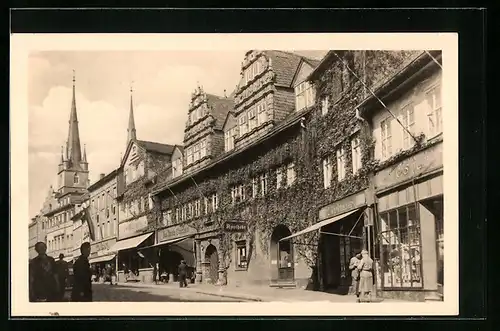 AK Saalfeld, Saalstrasse mit Apotheke, C. Werkmeister, Das Bunte Lädchen